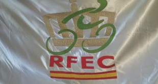 Bandera escudo RFEC